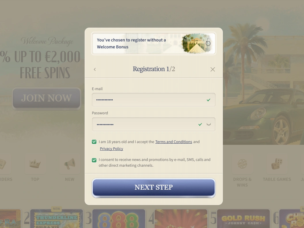 Modulo di registrazione con campi email, password e caselle di consenso separate